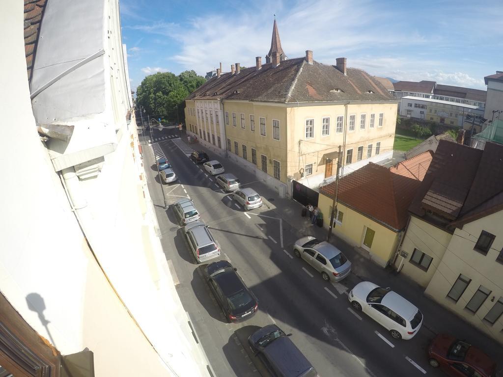 Central Parc Studios Sibiu Luaran gambar