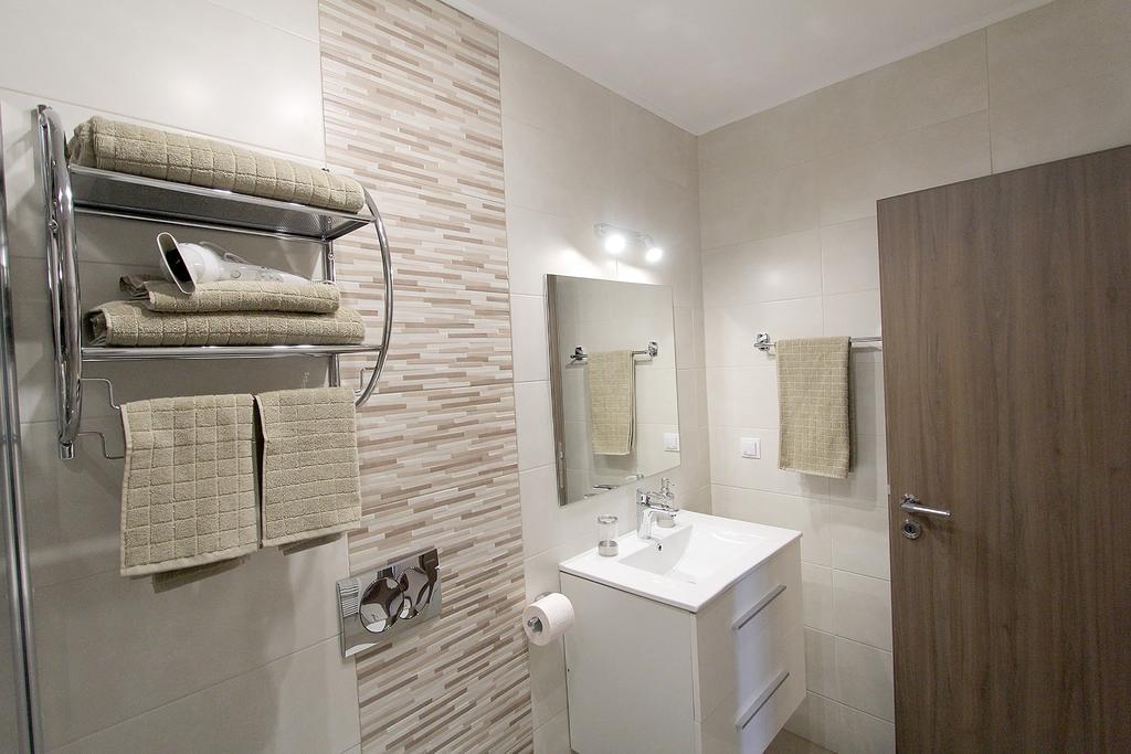 Central Parc Studios Sibiu Luaran gambar