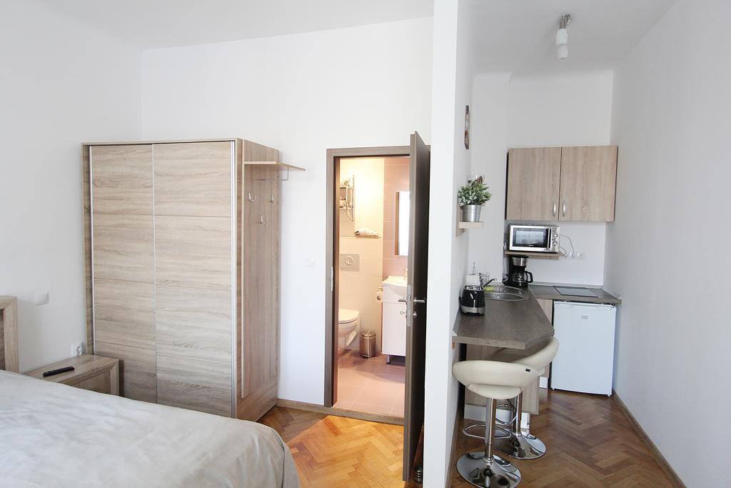 Central Parc Studios Sibiu Luaran gambar