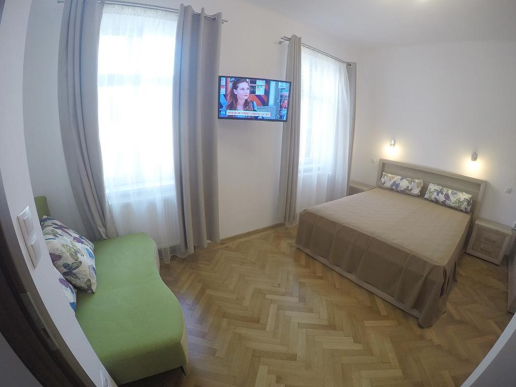 Central Parc Studios Sibiu Luaran gambar
