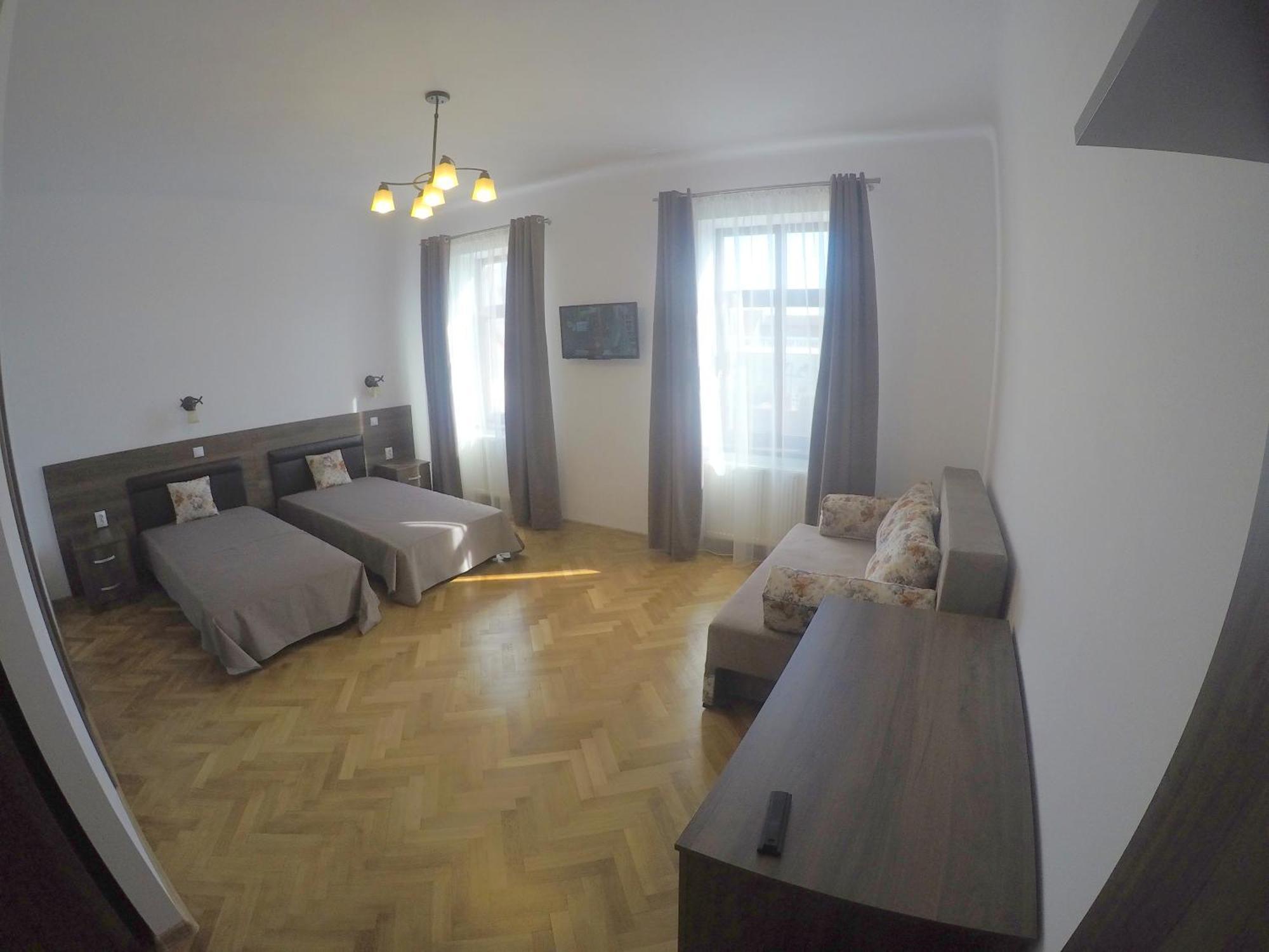 Central Parc Studios Sibiu Luaran gambar